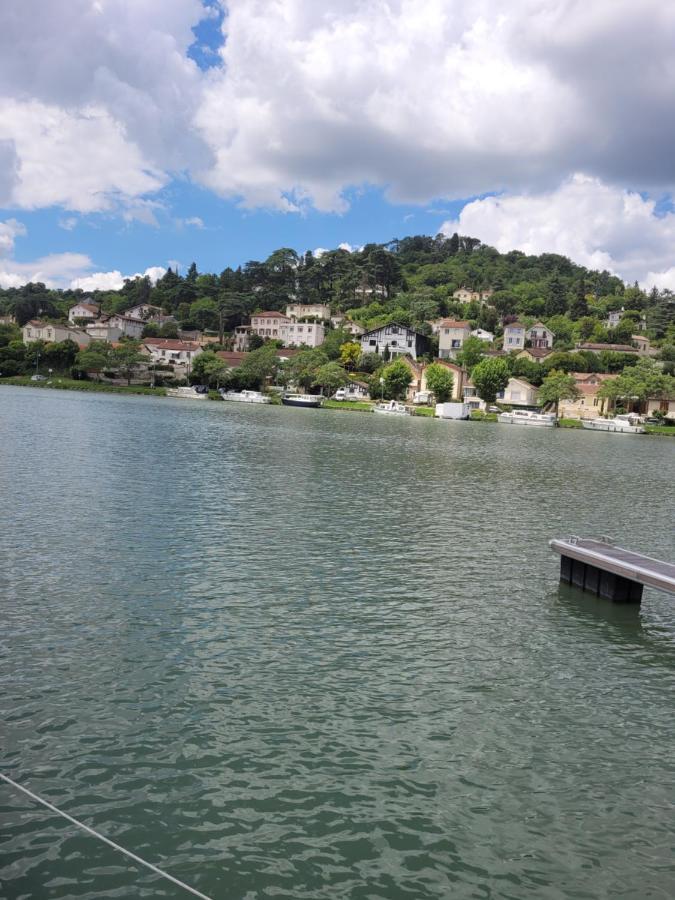 Un Air De Vacances Layrac Exteriér fotografie